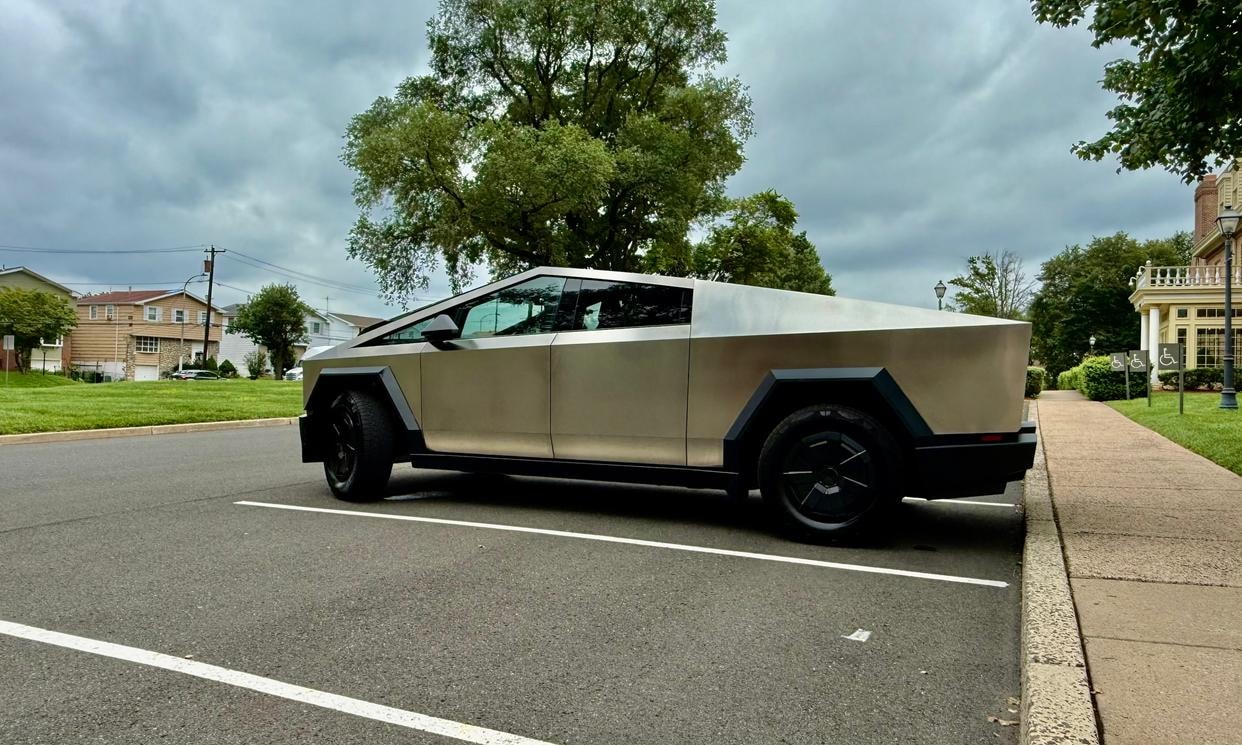 Vehicle photo 3