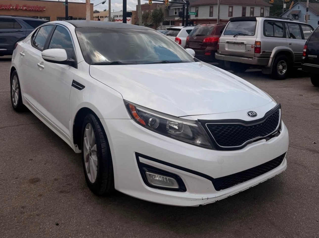 Vehicle photo 2