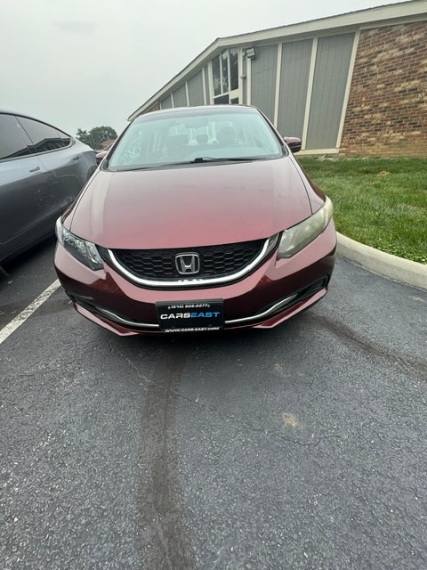Vehicle photo 6